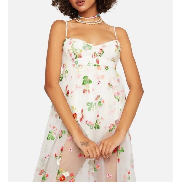 Jaclyn Strawberry Organza Midi Dress - Picture 2 of 6